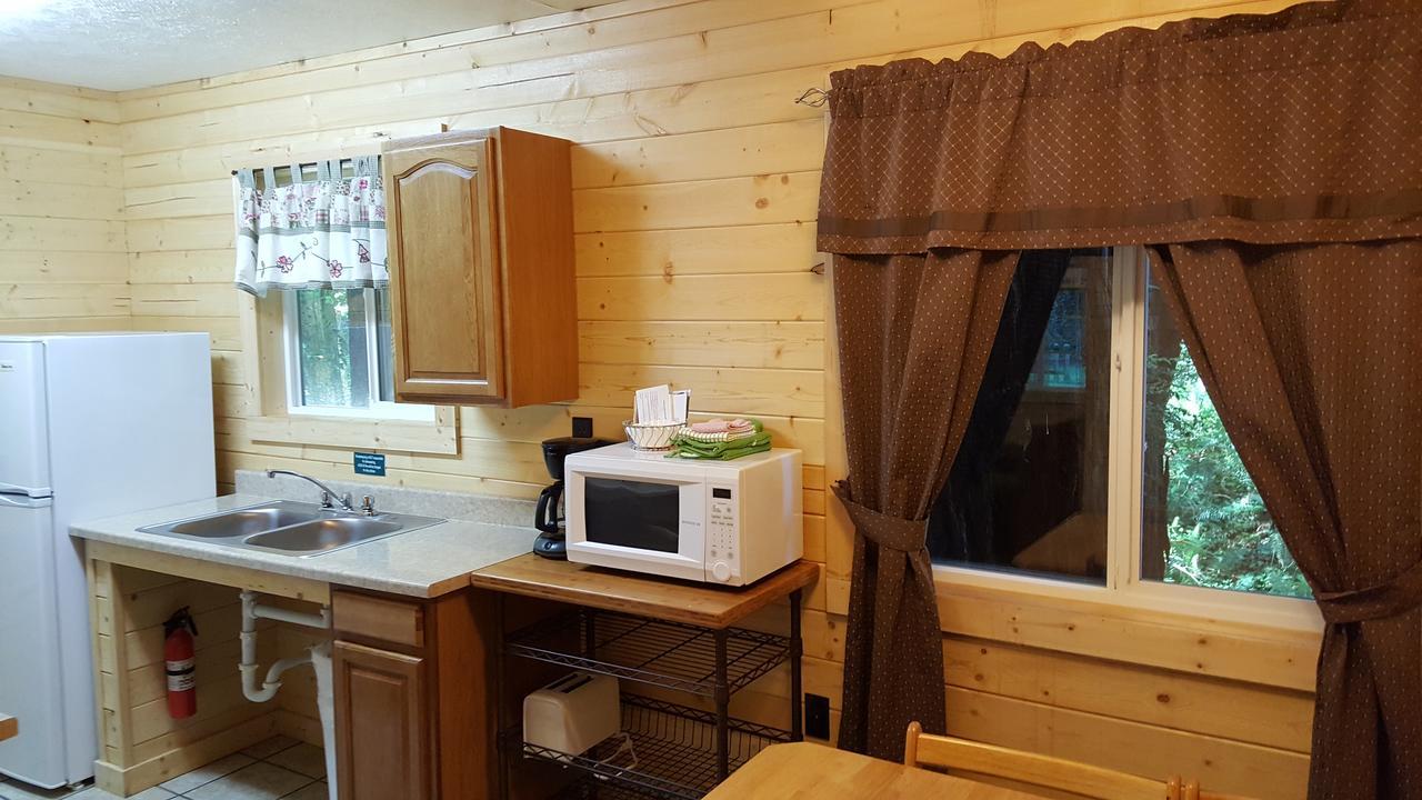 Emerald Forest Cabins Trinidad Extérieur photo