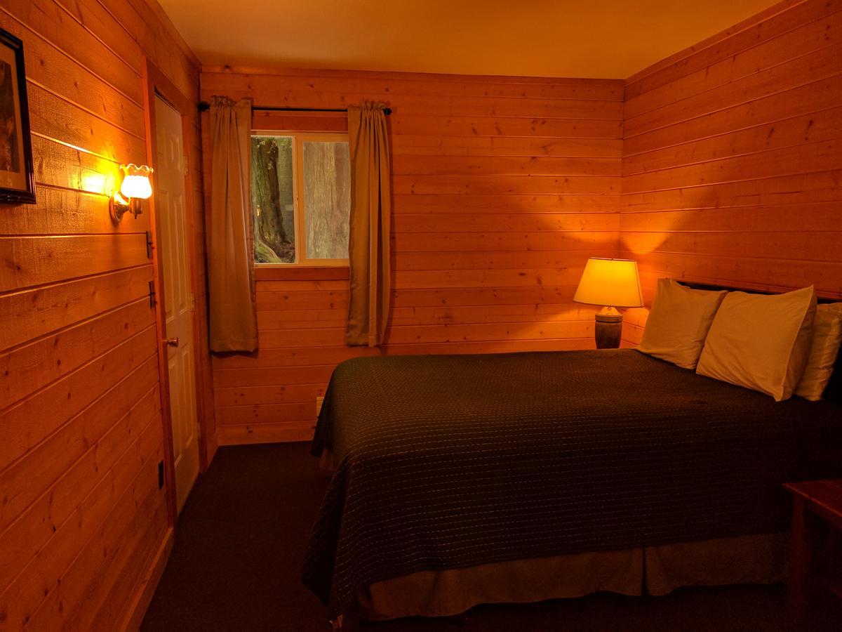 Emerald Forest Cabins Trinidad Extérieur photo