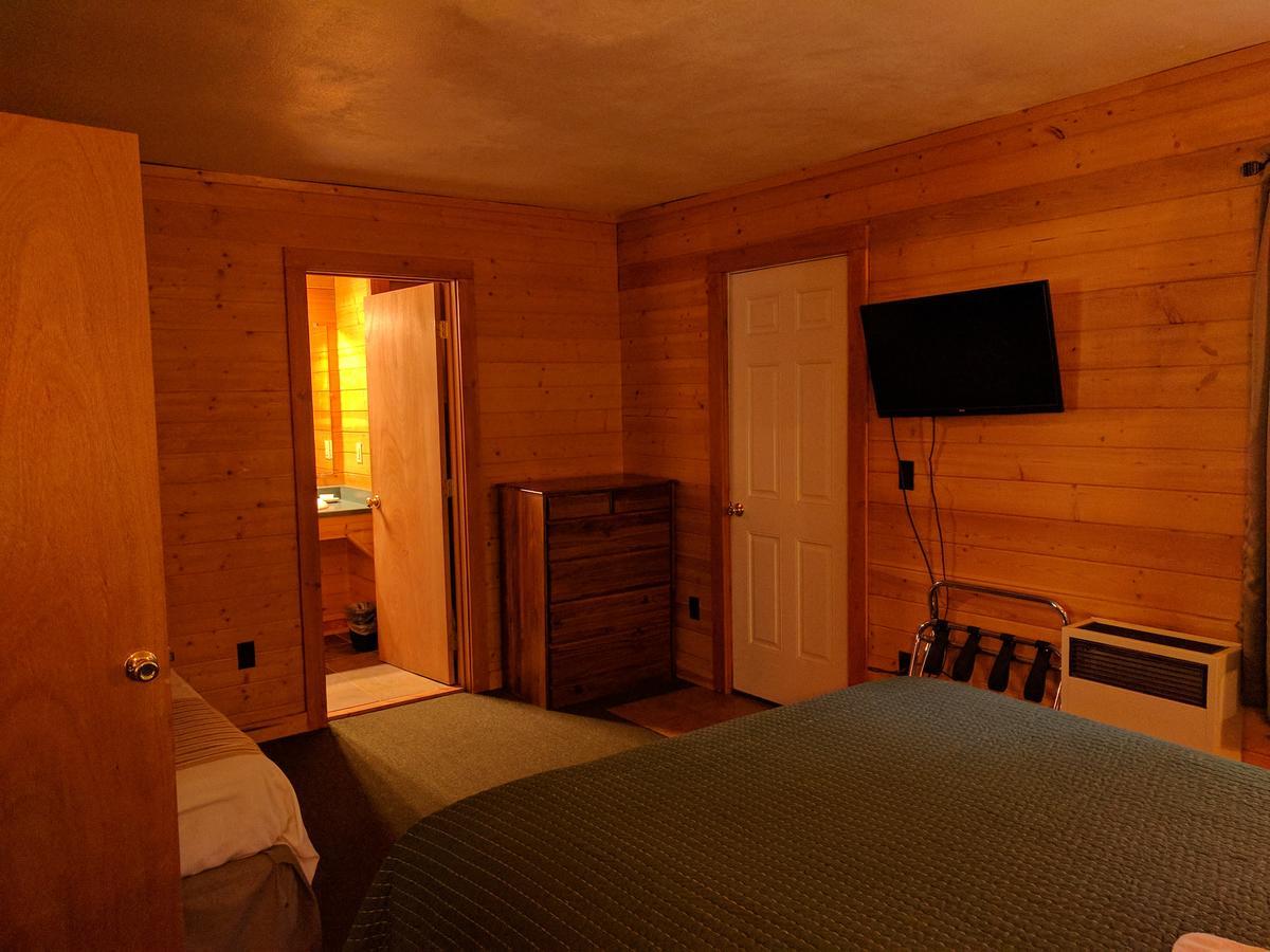 Emerald Forest Cabins Trinidad Extérieur photo