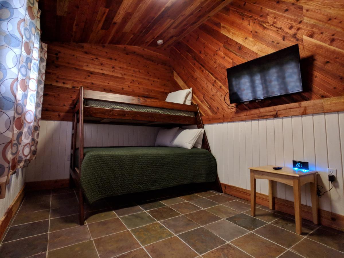 Emerald Forest Cabins Trinidad Extérieur photo